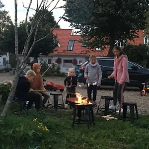 Hvidpilen , Uve Denemarken